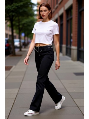 PayBuy Yüksek Bel Trok Detaylı Flare Jean Kadın Fonksiyonel Dayanıklı Kaliteli Konforlu Estetik Şık