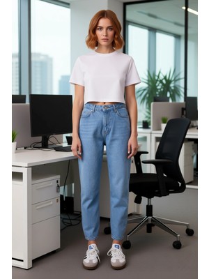 FRM Kadın Açık Denim Yüksek Bel Mom Jean Fonksiyonel Dayanıklı Kaliteli Konforlu Estetik Rahat