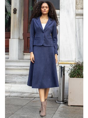 Jument Hafif Likralı Süet Kumaş Flato Cepli Uzun Kol Kısa Blazer Ceket-Lacivert