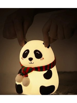 Sevimli Panda Gece Lambası – Silikon Yumuşak Dokulu LED Dokunmatik Gece Işığı | Bebek & Çocuk Odası Gece Lambası | USB Şarjlı