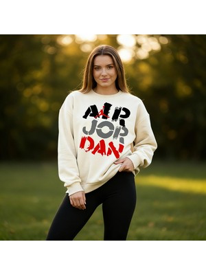 Blaze & Zane: Cesur ve Sınır Tanımaz!  Oversize Sweatshirt Bej