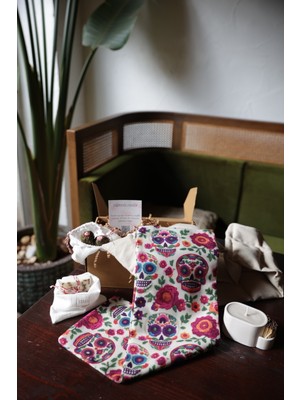 The Luma Luma Balance Pillow – Kiraz Çekirdekli Lavantalı Sıcak-Soğuk Denge Yastığı + Mum & Çay Kutusu