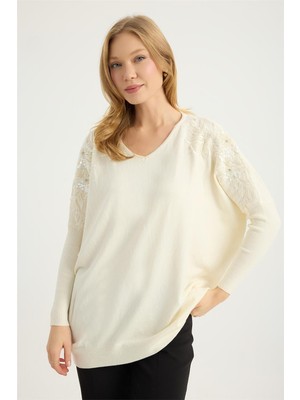 Home Store V Yaka Omuzlar Çiçek Nakışlı Triko