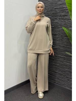 Tesettür Diyarı Yarım Fermuarlı Alt Üst Spor Tesettür Takım- Bej
