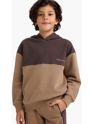 DeFacto Oversize Geniş Kalıp Kapüşonlu Baskılı İçi Yumuşak Tüylü Sweatshirt Erkek Çocuk G5541A825CW
