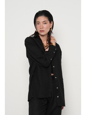 Orfeonegro Kadın %100 Keten Yanları Düğme Detaylı Gömlek