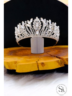 Simge Aksesuar Kristal Taşlı Şık ve Zarif Gelin Tacı