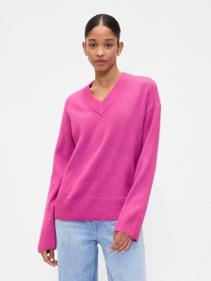 Gap Kadın Pembe Oversized V Yaka Kazak
