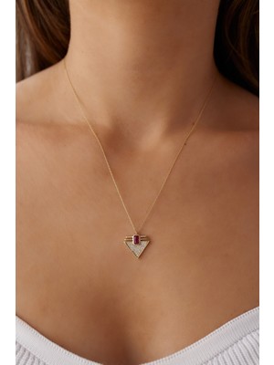 Yavuz Kuyumculuk 14 Ayar Altın Kırmızı Taşlı Üçgen Kolye