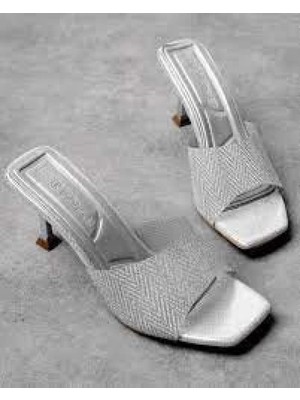 Zengezur Mall Techmrt Luart Platin Simli Topuklu Terlik (Numara: 37)