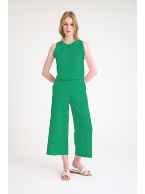 Yazlık Sırt Detaylı Kolsuz Üst Yüksek Bel Kapri Pantolon Yeşil Ikili Keten Takım