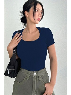 Rooted Kadın Havuz  Yaka T-Shirt & Bluz , Likralı Fitilli Kaşkorse Kumaş