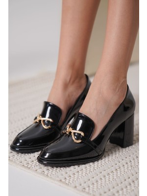 Melly Siyah Rugan Kadın Topuklu Ayakkabı