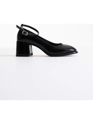 Sansa Siyah Rugan Kadın Topuklu Ayakkabı