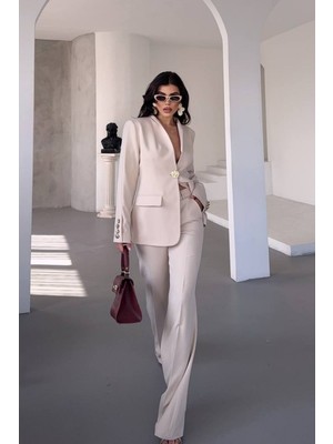AKD Atelier Kadın Ikili Takım Şık Düğme Detaylı Dik Yaka Blazer Ceket Bol Paça Pantolon Takım