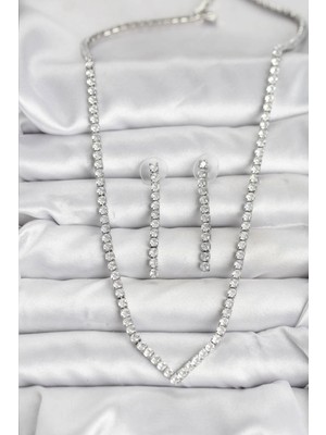 Shopwe Gümüş Renk Zirkon Taşlı Kadın Kolye Küpe Seti