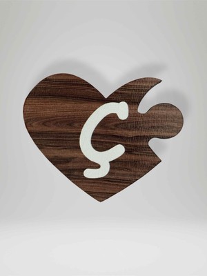 Mundy Ç Harfi (Sol Parça) – Ahşap Puzzle Kalp Harf Magnet – Buzdolabı Süsü – Ikili Uyumlu (KOD:996)