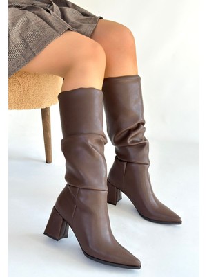 Erbilden Pitay  Kahverengi Cilt Körüklü Topuklu Çizme