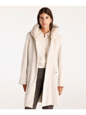 Yargıcı Kapüşon Detaylı Palto