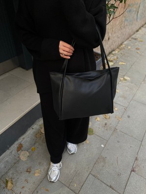 Purpleart Kadın Siyah Fermuarlı Kapamalı Büyük Boy Omuz Çantası 28X42CM