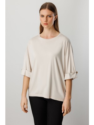 On Kadın Büyük Beden Kolu Metal Aksesuarlı Sıfır Yaka Bluz 61398 Taş