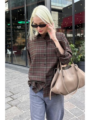 Madmext Kahverengi Oversize Ekose Desenli Kadın Gömlek MG2589