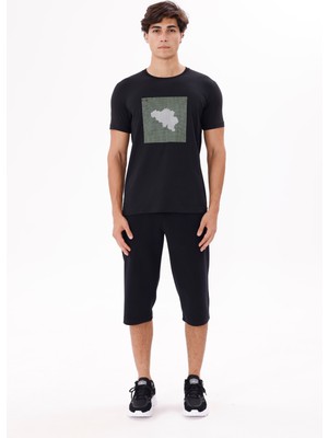 Kare Izgara Zemin Üzerinde Silüet Baskılı Bisiklet Yaka Rahat Kalıp Kısa Kollu Tişört