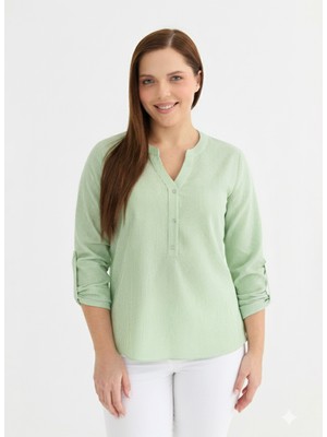 Selen V Yaka Çizgili Yeşil Kadın Bluz 25YSL8143