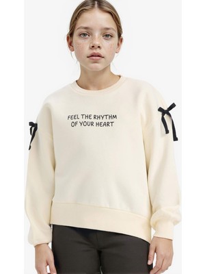 DeFacto Kız Çocuk Oversize Geniş Kalıp Baskılı İçi Yumuşak Tüylü Sweatshirt G6267A825WN