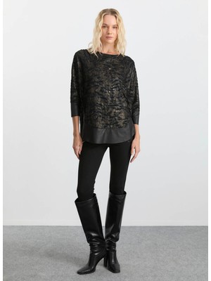 Selen Bisiklet Yaka Simli Siyah Kadın Bluz 25KSL8218