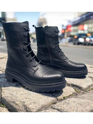 Laura Kadın Deri Kışlık Uzun Postal Siyah Düz Topuklu Fermuarlı ve Bağcıklı Model