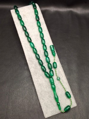 Han Ticarethane Koyu Yeşil Renk Kapsül Kesim Üst Düzey Toz Kehribar Tesbih