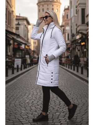Kışlık Kapüşonlu Kadın Uzun Şişme Mont