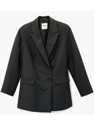 Koton Kruvaze Yaka Uzun Kollu Cep Detaylı Düğmeli Blazer Ceket