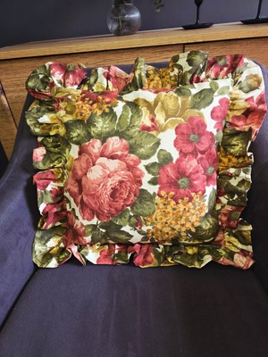 Fırfırlı Vintage Kırlent Kılıfı Sıvı Itici Özeliğe Sahip