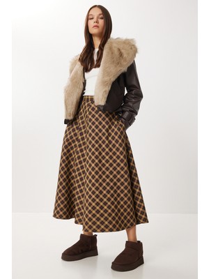 Happiness İstanbul Kareli Midi Kloş Etek LNS0092 Kahverengi Bisküvi