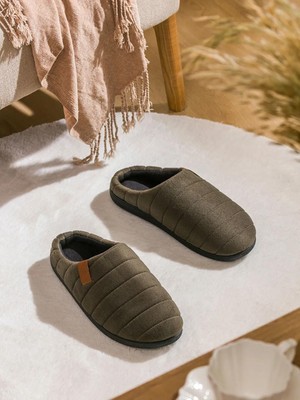 LC Waikiki Önü Kapalı Erkek Ev Terliği  (W5)