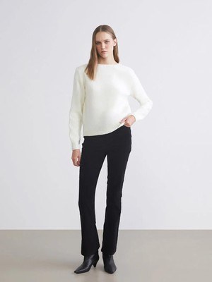 LC Waikiki Dar Fit Kadife Kadın Pantolon  (W5)