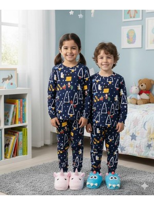 Isobel Isob Lacivert Yeni Yıl Desenli Interlok %100 Pamuk Unisex Kız ve Erkek Çocuk Pijama Takımı 3-13 Yaş 4226-L