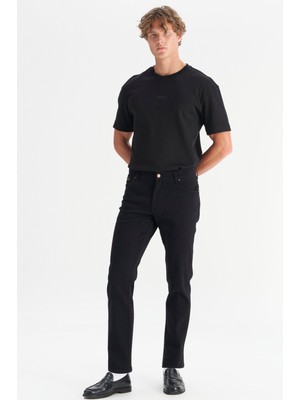 Wrangler Texas Slim Fit Dar Kesim Erkek Cepli Esnek Pamuklu Jean Kot Pantolon Siyah Renk