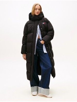 Tommy Hilfiger Tommy Hılfıger Kadın Marka Logolu Kapitone Dikişli Kapüşonlu Günlük Kullanıma Uygun Siyah Mont DW0DW21977 Bds