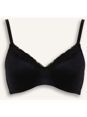 DeFacto Dantel Detaylı Saten Kaplı Pedli Balensiz Tişört Bra G4698AX25WN