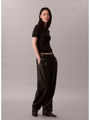 Calvin Klein Yuvarlak Yaka Standart Düz Siyah Kazak Kadın LV044D308GUB1