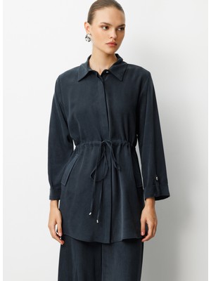 Mizalle Klasik Yaka Düz Siyah Kadın Tunik M1MZ1030210165