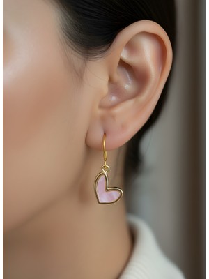 NKT Collection Pembe Kalp Form Sedef Görünümlü Altın Çerçeve Zarif Kadın Küpe