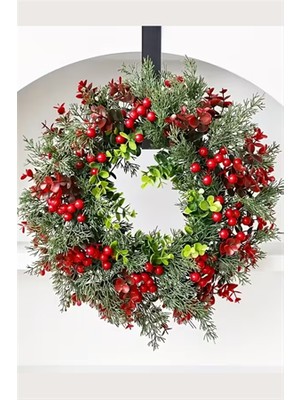 Trade Bazaar 45 cm (17.71 Inç) Festive Yapay Noel Çelengi – Çam Yaprakları ve Kırmızı Meyveler | Klasik Duvar & Kapı Süsü | Elektrik Gerektirmez | Ev ve Parti Dekoru Için Ideal
