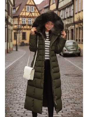 Barbora Kışlık Tam Boy Kürklü Şişme Kadın Mont Su İtici Özellikli Günlük Model