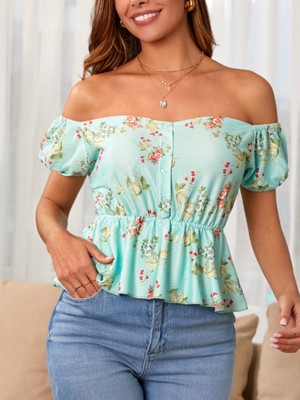 Buğrahayalin Kadın Kısa Kollu Madonna Yaka Çiçek Desenli Düğme Detay Gipeli Süprem Kumaş Bluz