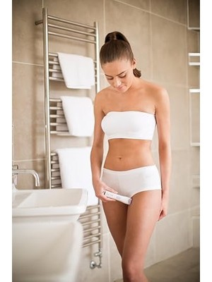 Storemax Remington BKT4000 Akkubetriebener Smooth ve Ipeksi Bikini – Traş Makinesi