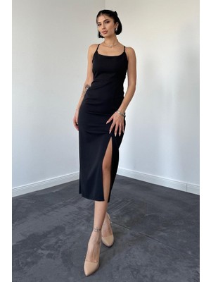 Buğrahayalin Siyah Sırt Dekolteli Elbise